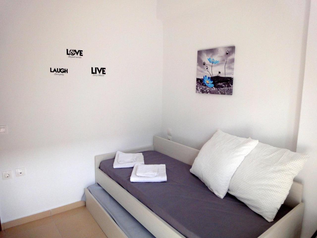 Polychrono Nikos Apartment Exterior photo